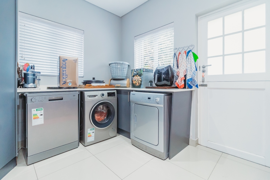 3 Bedroom Property for Sale in Kraaibosch Country Estate Western Cape